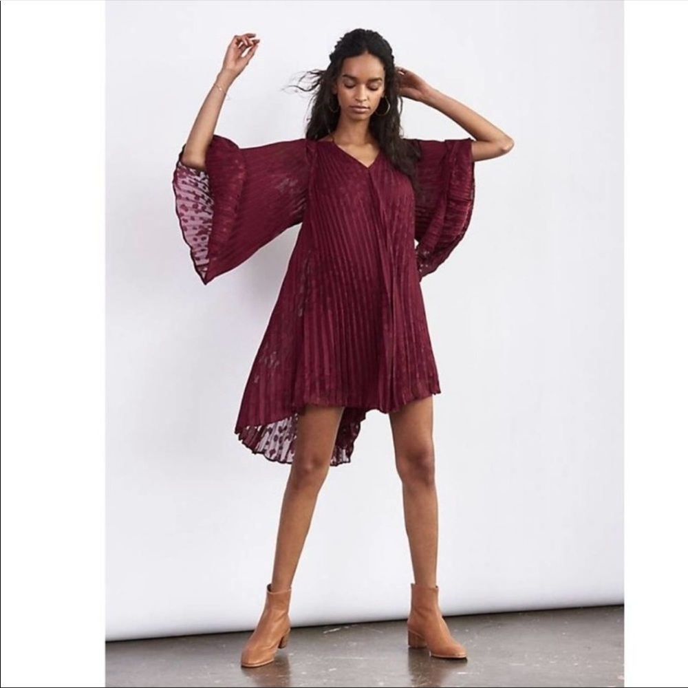 Anthropologie Toulon Maroon Red Pleated Mini Dress Size Small Valentines